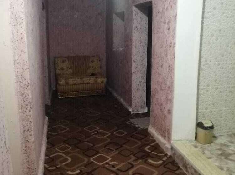 پانسیون Youth Guest House