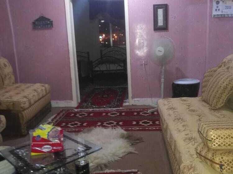 پانسیون Youth Guest House