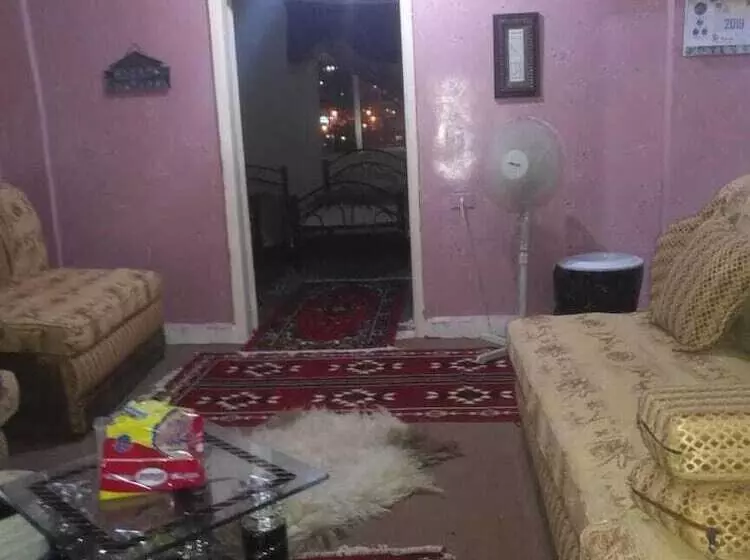 پانسیون Youth Guest House