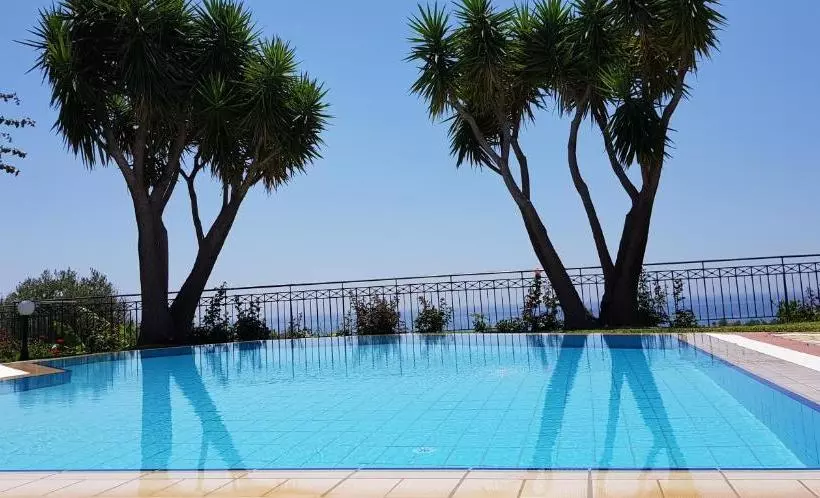 Trapezaki Villas