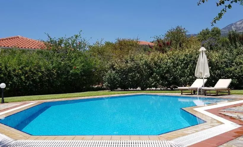 Trapezaki Villas
