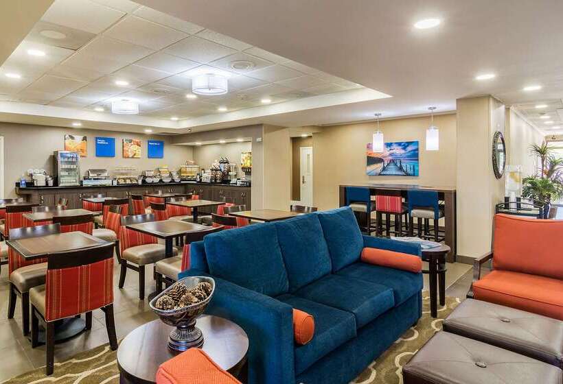 בית מלון כפרי Comfort Inn Pensacola  University Area