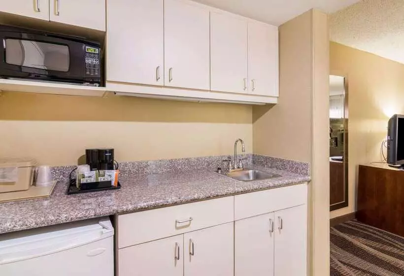 هتل Comfort Inn Pensacola  University Area