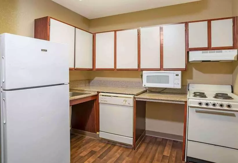 هتل Extended Stay America Select Suites   Columbia   Gateway Drive