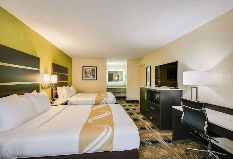 Szálloda Quality Inn & Suites Mt Chalet