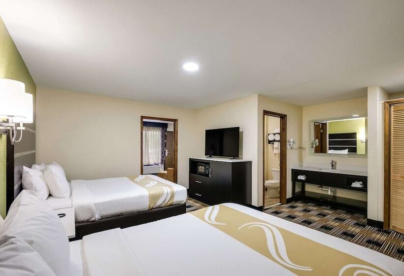 Szálloda Quality Inn & Suites Mt Chalet