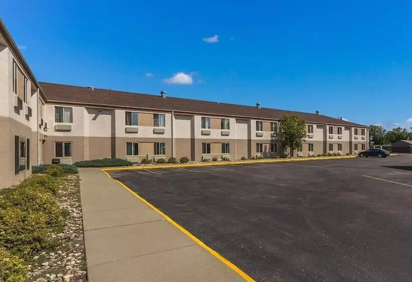 هتل Sleep Inn Airport