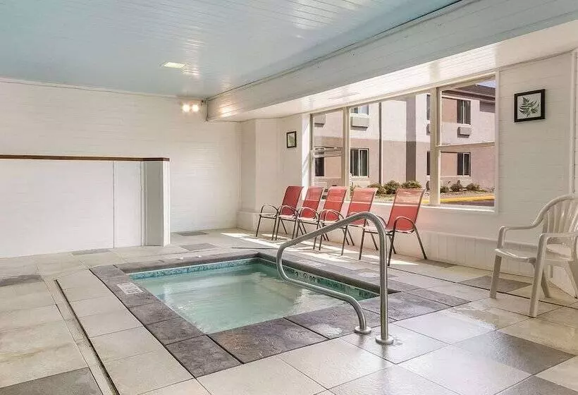 هتل Sleep Inn Airport