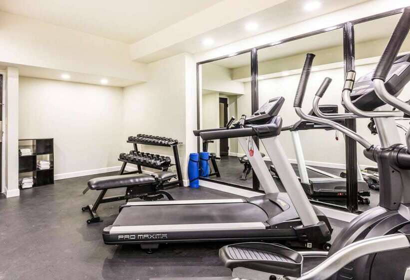 בית מלון כפרי Travelodge By Wyndham Flowood