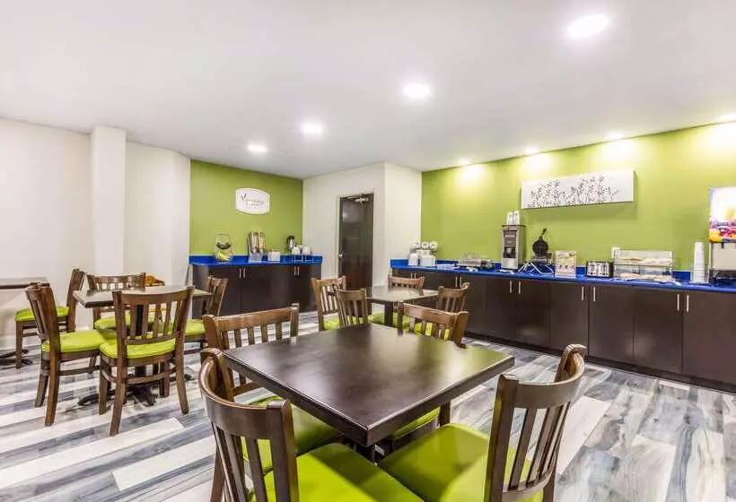 ホテル Travelodge By Wyndham Flowood