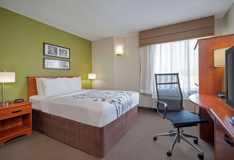 هتل Sleep Inn Midway Airport