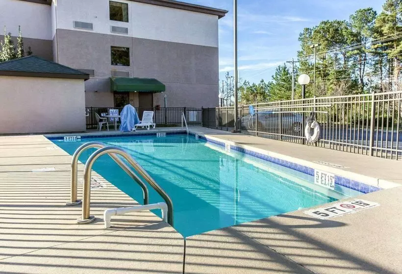 فندق Sleep Inn Near Ft. Jackson