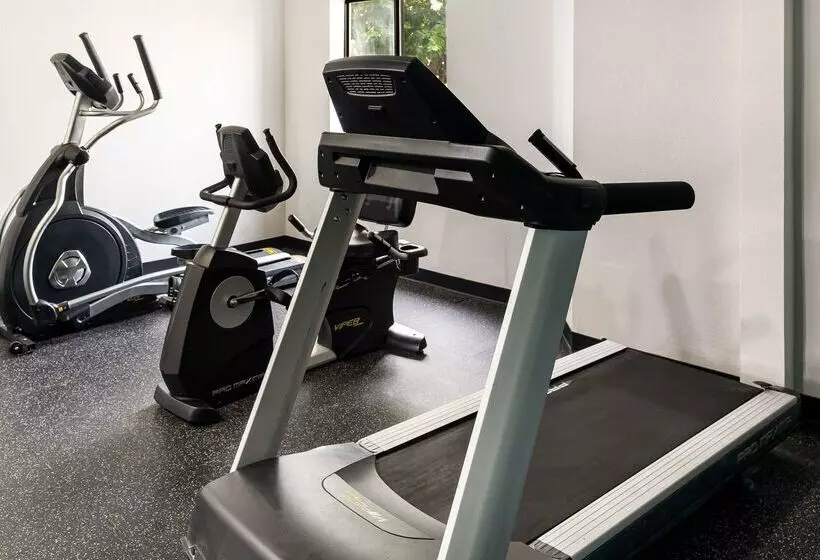 Отель Sleep Inn