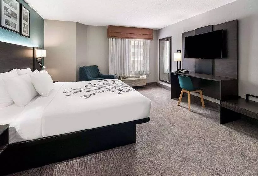 Отель Sleep Inn