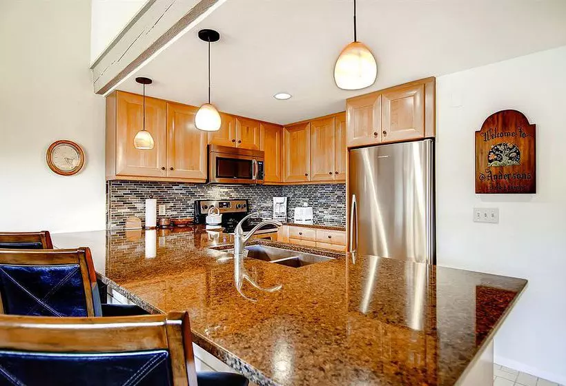 Отель Snowmass Mountain Condominiums