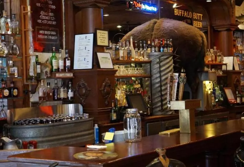 Отель Stockyards