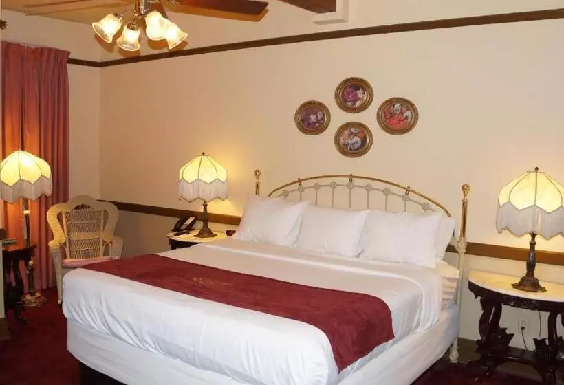 Отель Stockyards