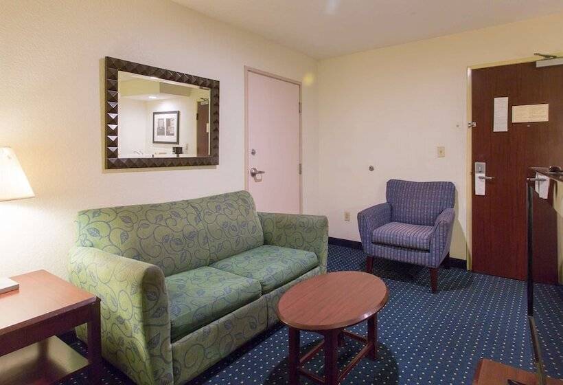 Hotel Studios And Suites 4 Less Gum Road