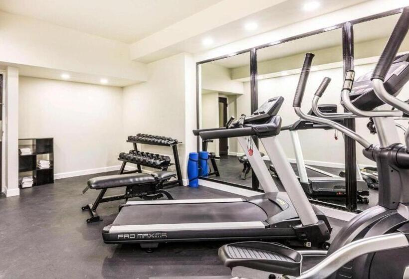 בית מלון כפרי Travelodge By Wyndham Flowood