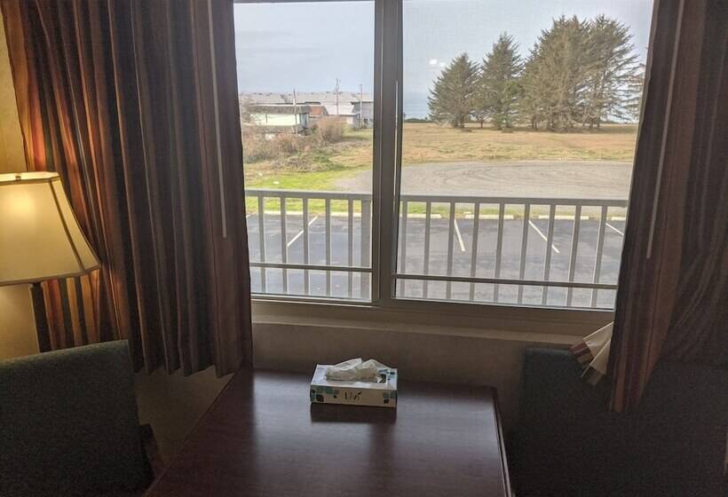 فندق على الطريق Americoast Inn