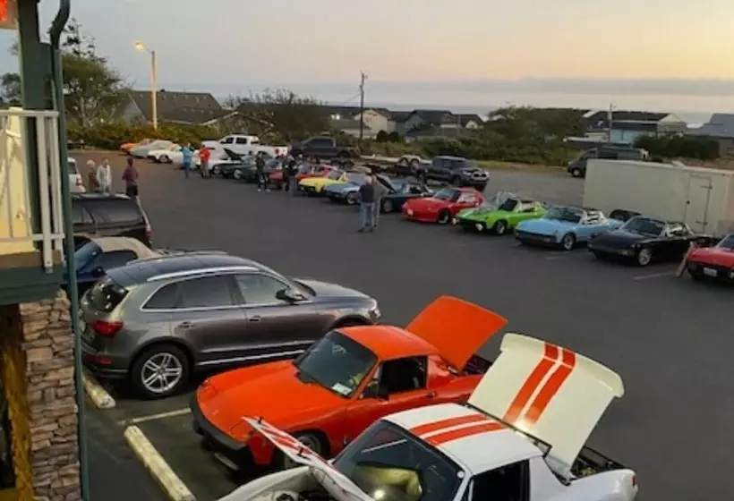 Мотель Americoast Inn