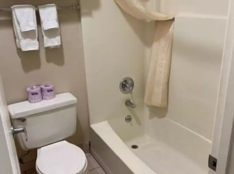 Мотель Americoast Inn