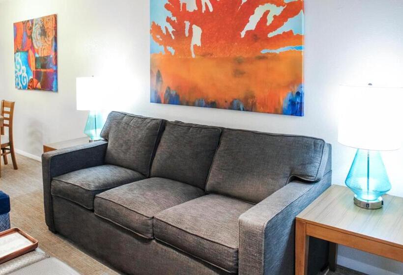 استراحتگاه Hilton Vacation Club Polynesian Isles Kissimmee