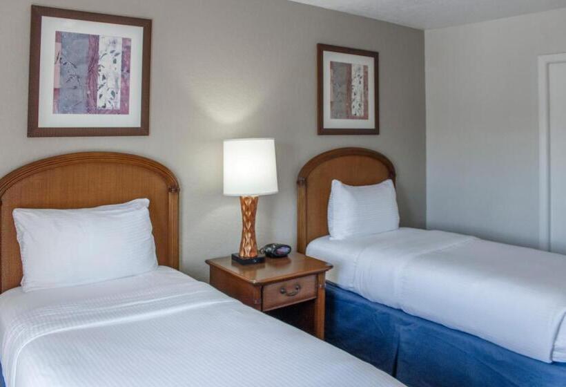 استراحتگاه Hilton Vacation Club Polynesian Isles Kissimmee