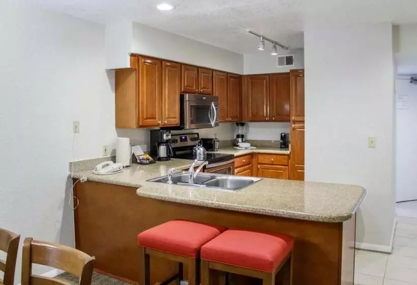 リゾートホテル Hilton Vacation Club Polynesian Isles Kissimmee