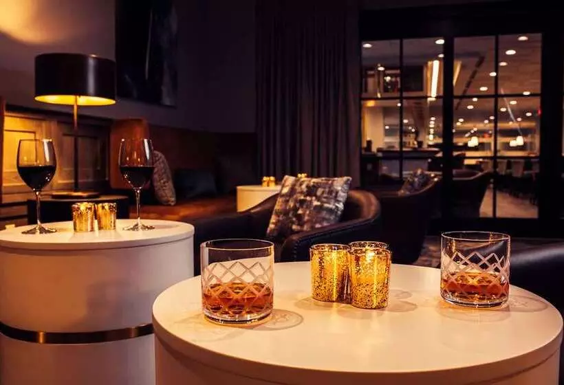 Somerset Hills Hotel, Tapestry Collection By Hilton