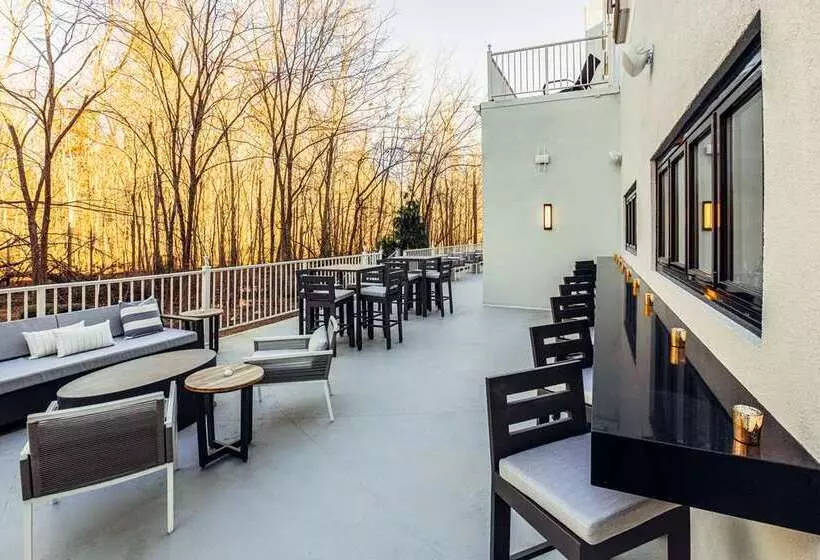 Somerset Hills Hotel, Tapestry Collection By Hilton