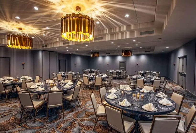 Somerset Hills Hotel, Tapestry Collection By Hilton