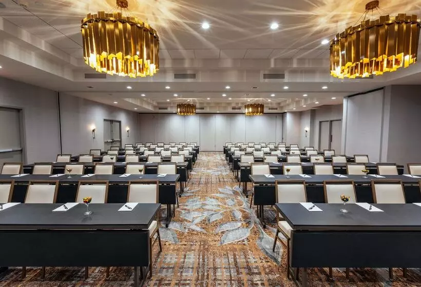 Somerset Hills Hotel, Tapestry Collection By Hilton