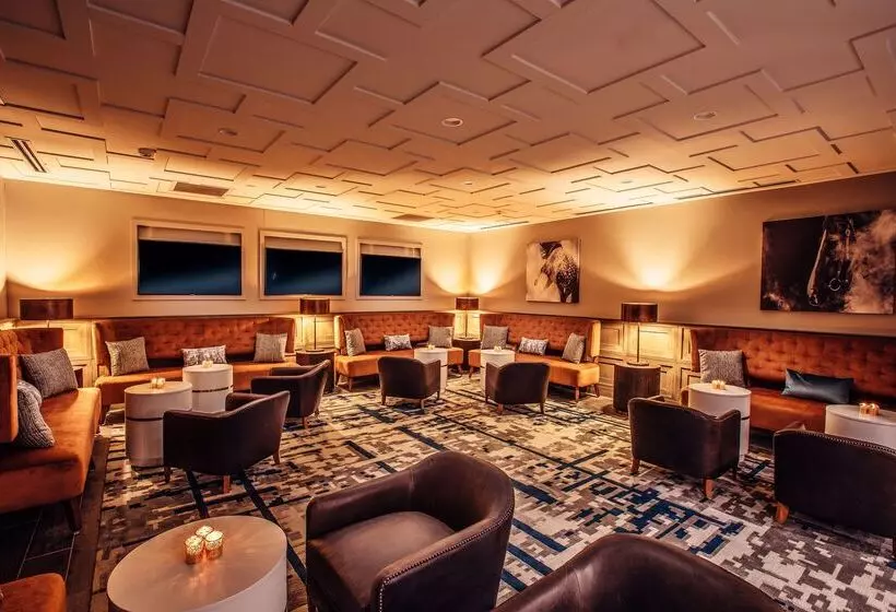 Somerset Hills Hotel, Tapestry Collection By Hilton