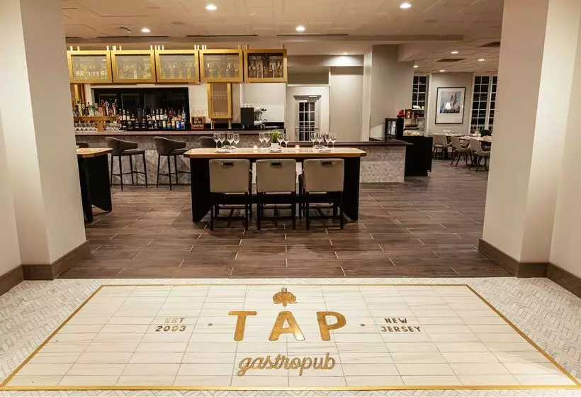 Somerset Hills Hotel, Tapestry Collection By Hilton