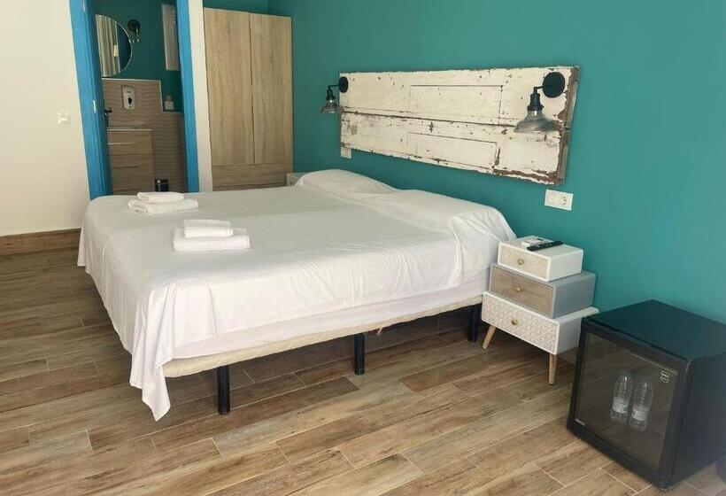 Пансион Habitaciones Sajorami Beach