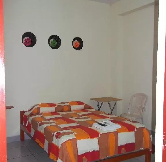 ユースホステル Casa Linda Ii