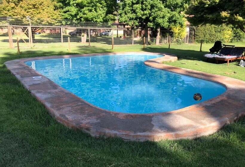 تختخواب و صبحانه Casa Los Ciervos