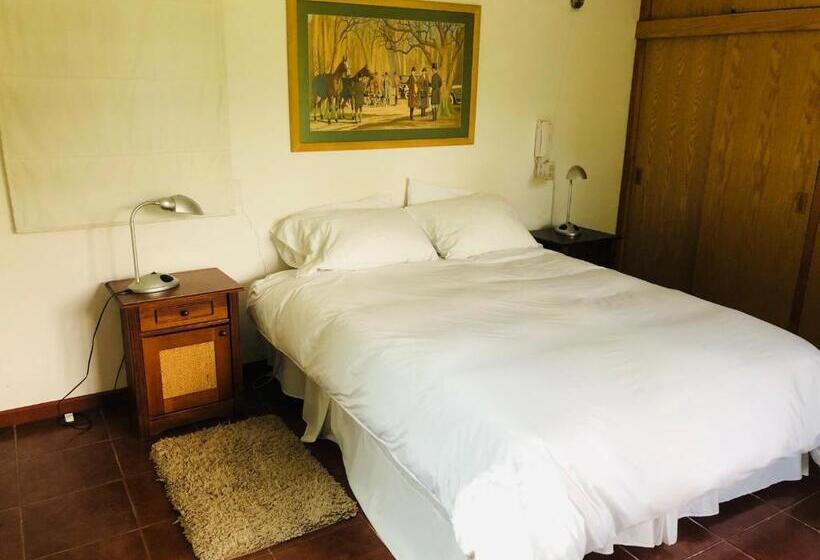 تختخواب و صبحانه Casa Los Ciervos