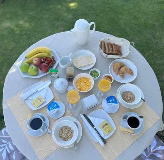 تختخواب و صبحانه Casa Los Ciervos