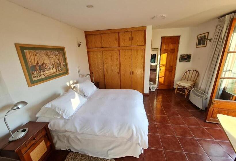 تختخواب و صبحانه Casa Los Ciervos