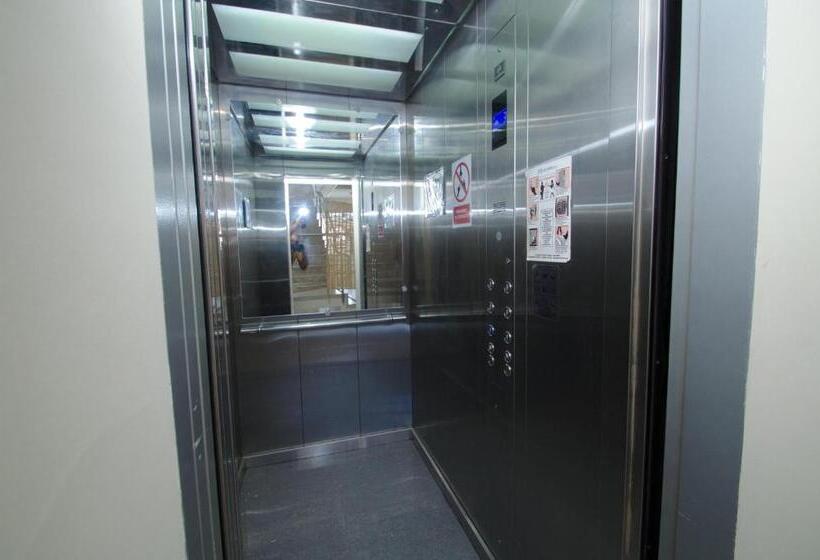 ホテル Sol De Grau Piura