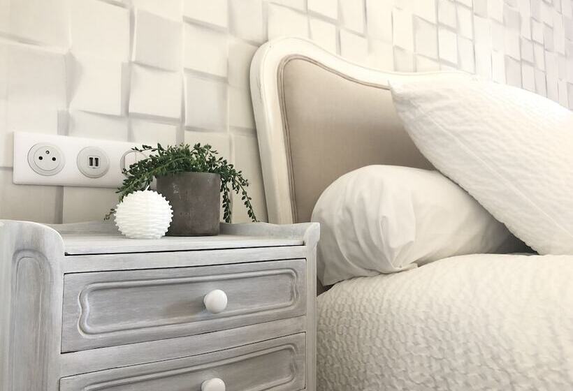 پانسیون Le Cœur De La Bastide Adult Only