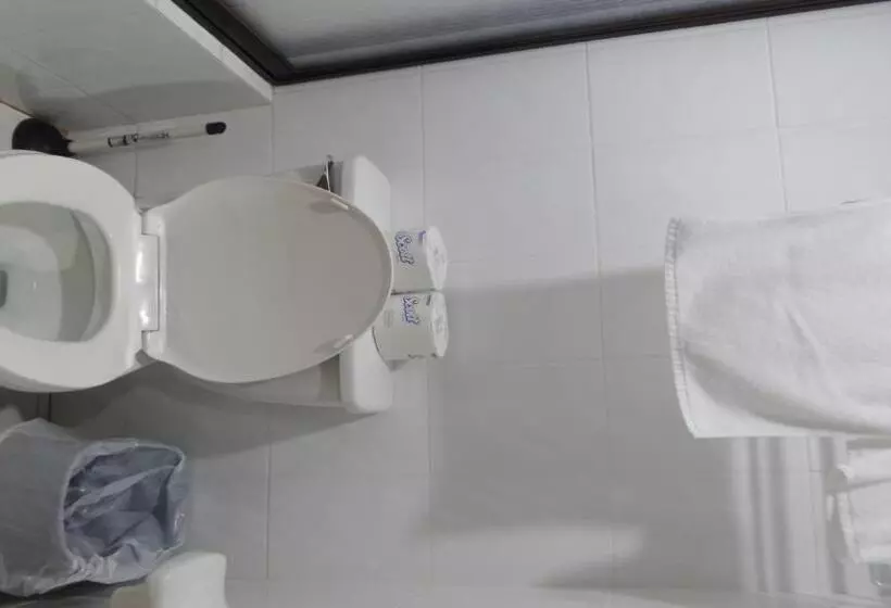 S & C Hotel Suites & Apartment
