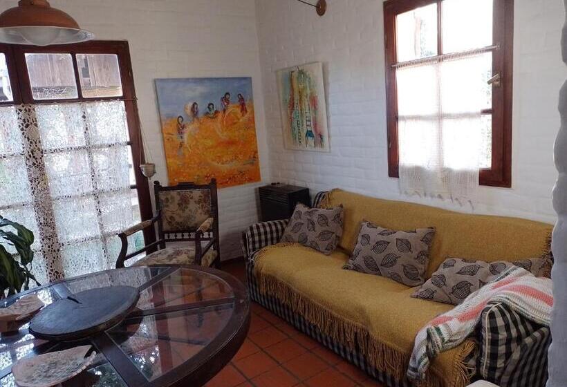 تختخواب و صبحانه Shai Shai Hue