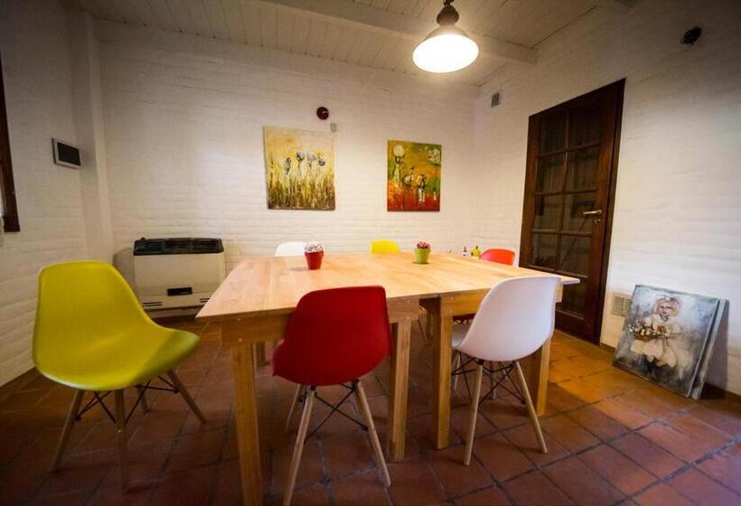 تختخواب و صبحانه Shai Shai Hue