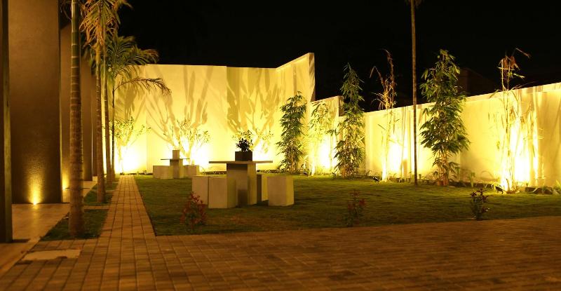 Hotel Cloud 9 Negombo