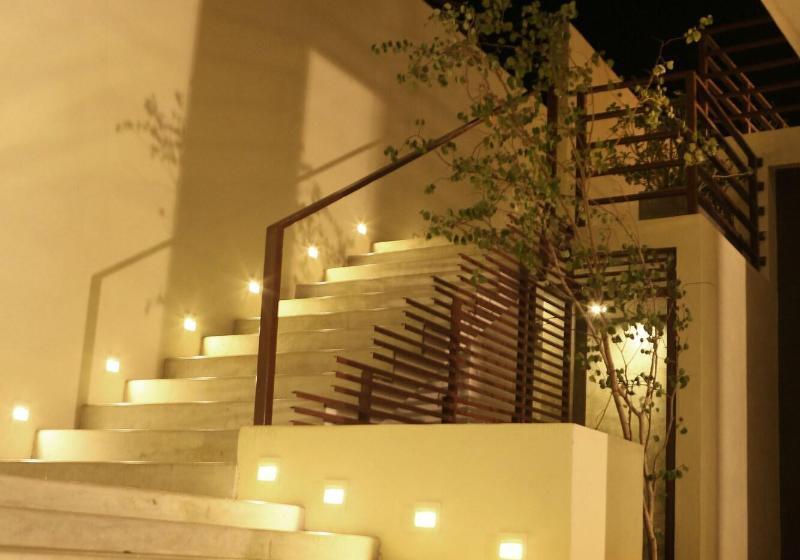 Hotel Cloud 9 Negombo