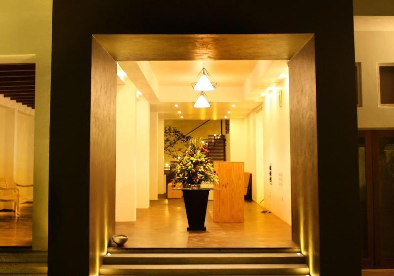 Hotel Cloud 9 Negombo