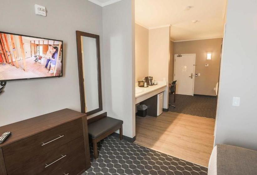 Blue Crescent Hotels Rivers